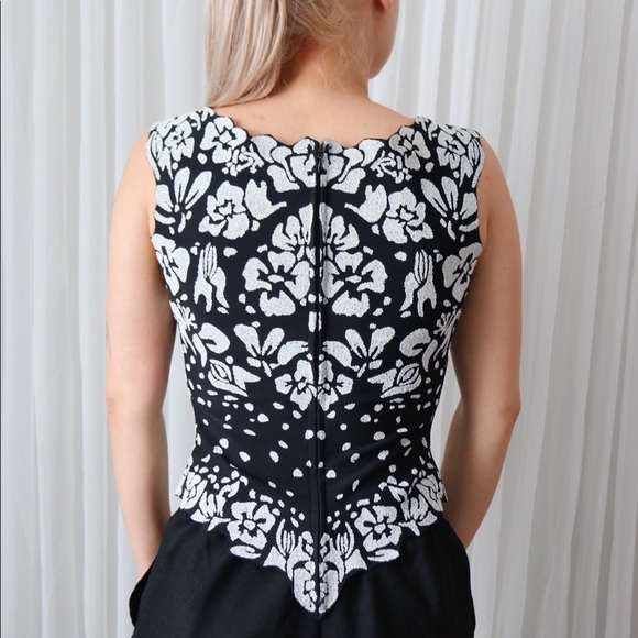 80’s Black & Silver Corset Style Glitter Top - Picture 7 of 8